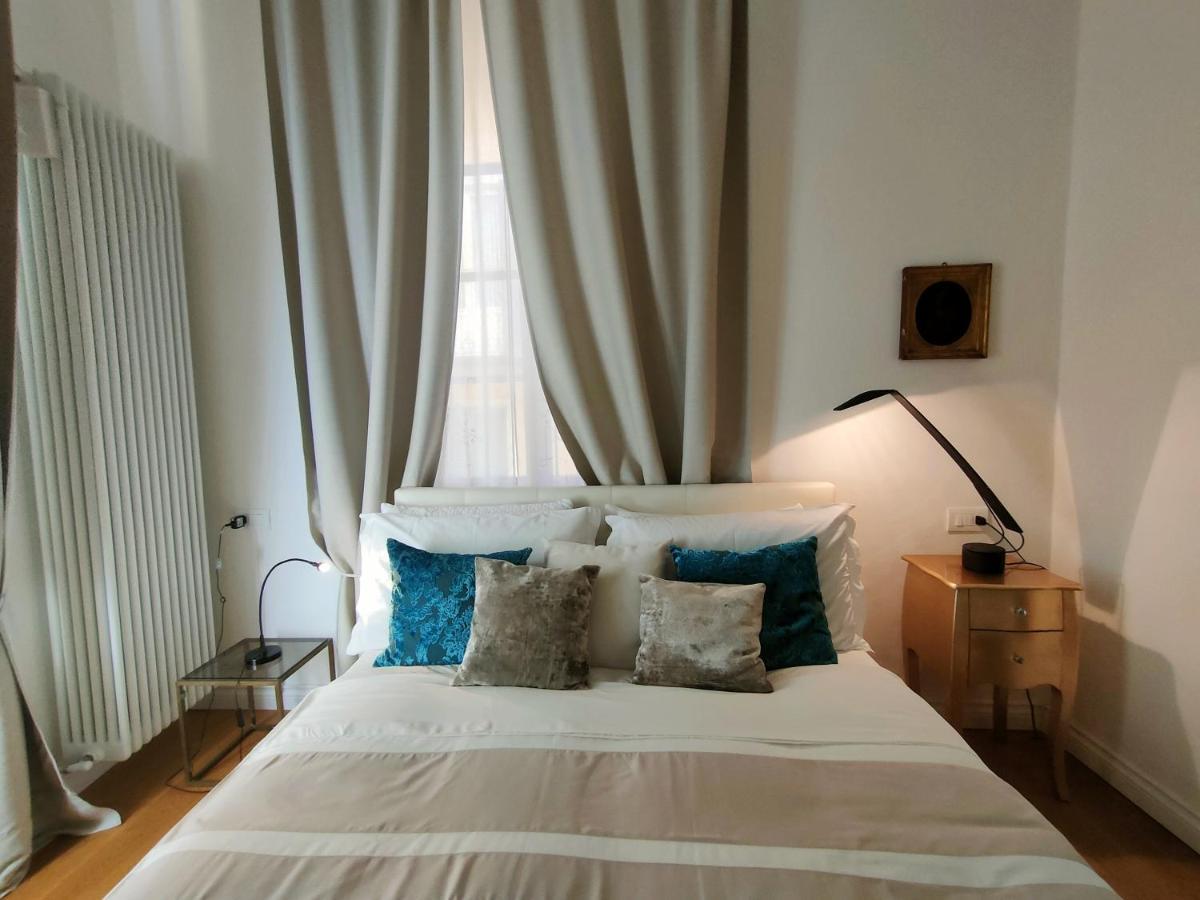 Piazza San Rocco Suite Art Verbania Buitenkant foto